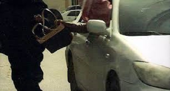 القبض على أخطر عصابة لسرقة الحقائب النسائية بجدة