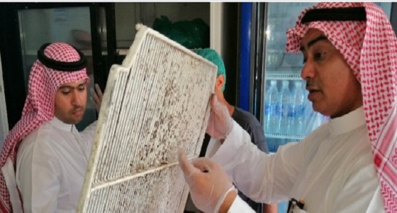 بالفيديو والصور.. إغلاق مطعم مخالف في جولة تفتيش مفاجئة بجازان