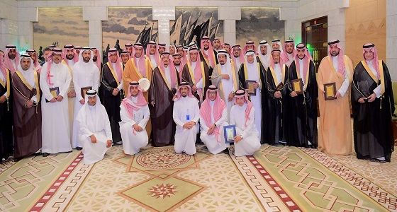 أمير الرياض يكرم الشركات والمؤسسات الداعمة لاحتفالات عيد الفطر بالمنطقة