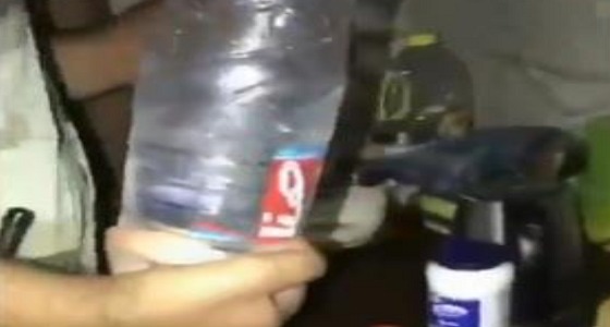 بالفيديو.. القبض على مروج خمور بالرياض