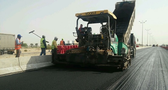 وزارة النقل: البدء بإصلاح طبقات الأسفلت بطريق الظهران- بقيق- الاحساء في الاتجاهيين