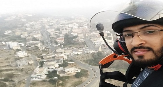 بالصور.. لحظة تحليق الطيران الشراعي في سماء المندق