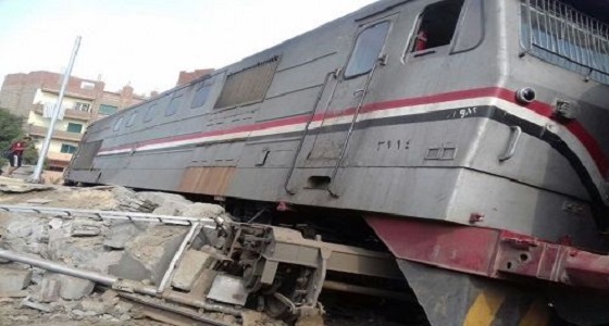 خروج قطار ركاب عن مساره بمصر وإصابة 6 أشخاص