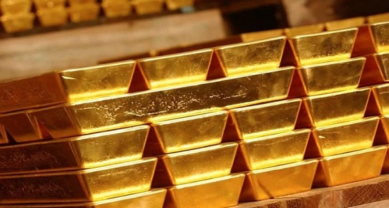 الذهب ينخفض لأدنى مستوى في عام