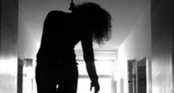 فتاة تنتحر بعد تبرئة 4 شبان تناوبوا على اغتصابها
