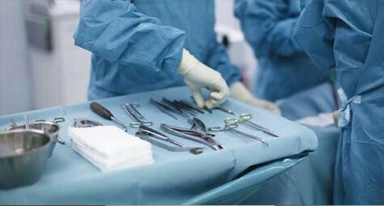 ذهبت لاستئصال الزائدة فدخلت في غيبوبة.. مواطن يتهم مستشفى بالخطأ الطبي