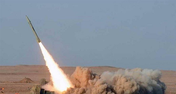 الدفاع الجوي يرصد إطلاق صاروخ باليستي باتجاه نجران وسقوطه باليمن