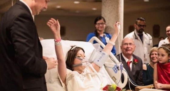 بالصور.. لم يتخلى عن حبه.. شاب يتزوج حبيبته قبل 18 ساعة من وفاتها