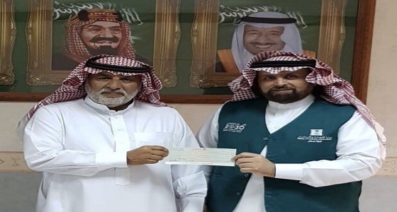 ” التجارة ” تكافئ مواطن بعد إبلاغه عن قضية غش تجاري بأبها