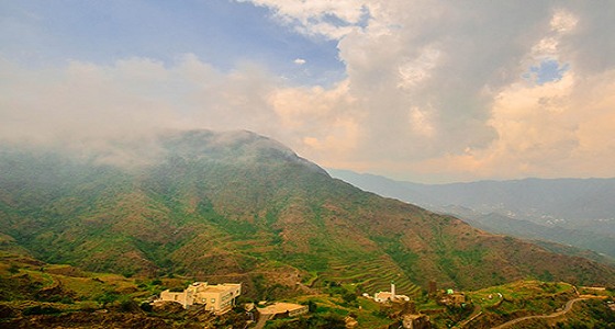 تنبيه من الرؤية غير الجيدة على مرتفعات عسير