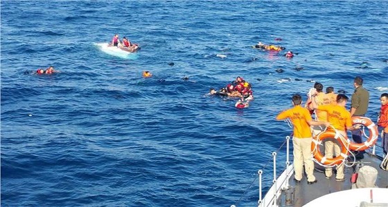 مصرع 9 أشخاص إثر غرق قارب قبالة سواحل تركيا