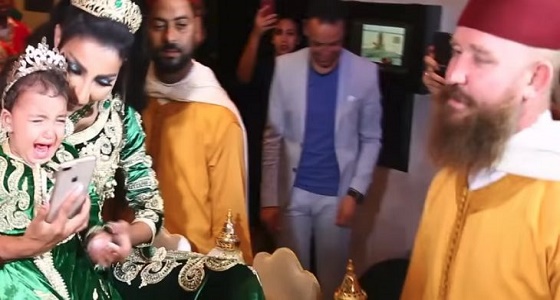 بالفيديو..دنيا بطمة تتعرض للانتقادات بسبب عيد ميلاد ابنتها