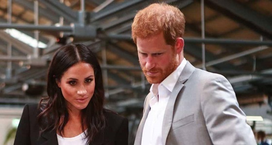 صورة مفاجئة لحذاء الأمير هاري تثير الجدل