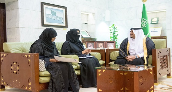 أمير الرياض بالنيابة يستقبل الأميرة سميرة بنت عبدالله الفيصل بمكتبه