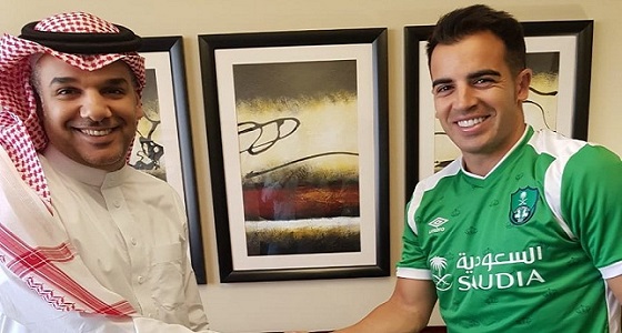 شروط عقدي الثنائي الإسباني تصدم الأهلي