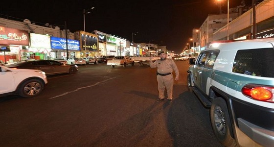 مرور عسير يشن حملة لضبط المركبات المراوغة بطريق ” أبها – خميس مشيط “