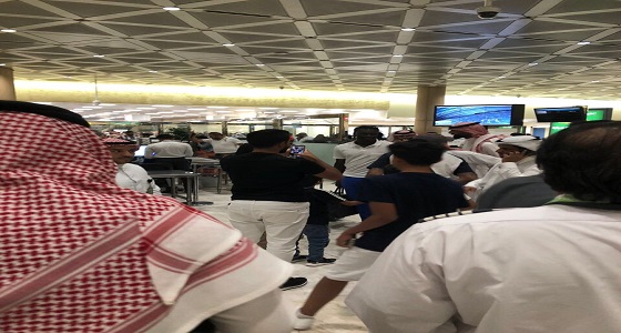 بالفيديو.. &#8221; قوميز &#8221; يصل إلى مدينة الرياض لإتمام التعاقد مع الهلال