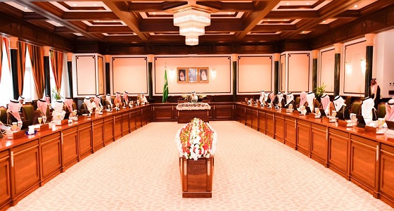 أمير تبوك يترأس الجلسة الختامية للدورة الثانية للمجلس للعام المالي 1439/ 1440هـ