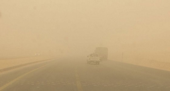 الأرصاد تحذر سكان المنطقة الشرقية من انعدام الرؤية الأفقية