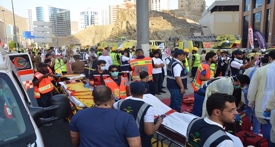 فرق الهلال الأحمر تشارك في تدريب فرضي على حريق وانهيار مبنى في العاصمة المقدسة