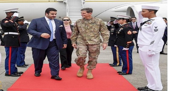 الأمير خالد بن سلمان يلتقي الضباط السعوديين بمقر القيادة المركزية الأمريكية