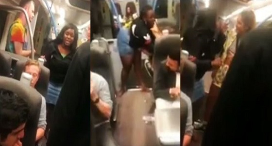 بالفيديو.. عراك عنيف بين امرأتين على متن قطار بسبب ” ساندويتش “