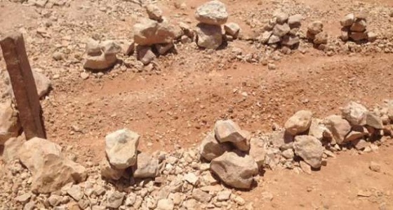 أب يدفن ابنه ويتلقى مكالمة منه بعد 3 أيام