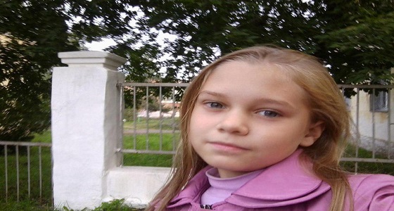 بالصور.. أم تجوع ابنتها حتى الموت بعد إيهامها بأمراض خطيرة