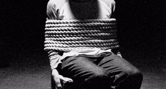 السجن 15 عاما لعصابة فتيات تستدرج الشباب لتصويرهم وفضحهم