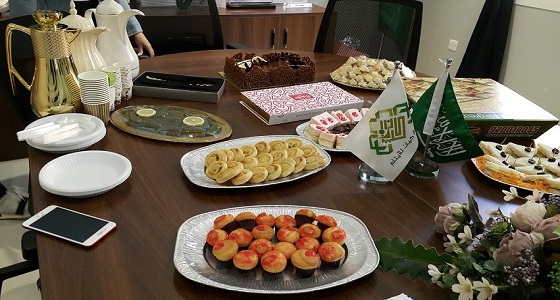 منسوبات جمعية ” كيان ” للأيتام ذوي الظروف الخاصة يتبادلون التهاني بعيد الأضحى المبارك