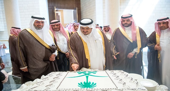 أمير الرياض بالنيابة يستقبل وكلاء إمارة المنطقة احتفالا بالعيد