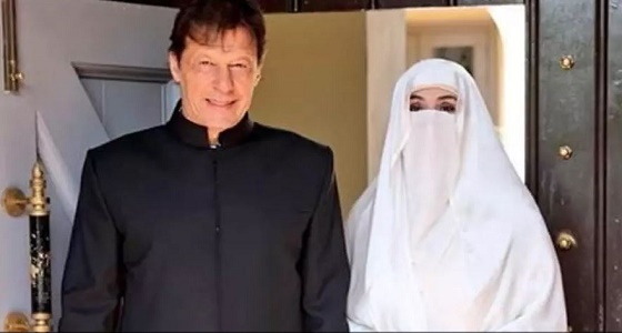 ” نقاب ” زوجة رئيس وزراء باكستان يلفت الأنظار ويثير الجدل