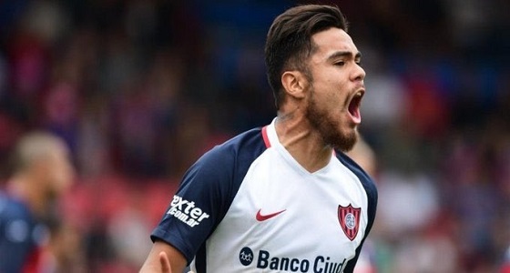 باولو دياز في طريقه إلى الأهلي