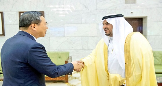 بالصور.. أمير منطقة الرياض بالنيابة يستقبل سفير كوريا الجنوبية