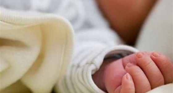 ” أب ” يساوم زوجته على طفله الرضيع للحصول على فدية