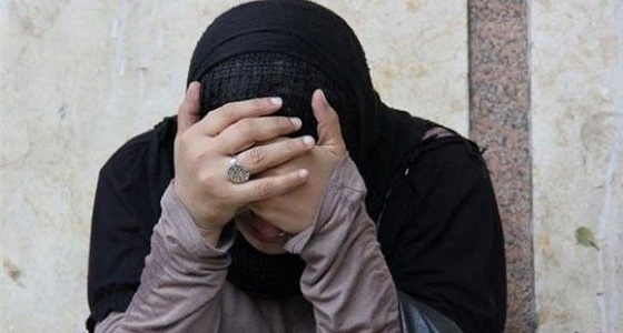 بعد طلبها الطلاق.. زوج يبتز زوجته بفضحها على مواقع إباحية