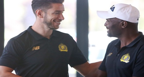 بالصور.. الأسترالي براد جونز ينضم لبعثة النصر في هولندا