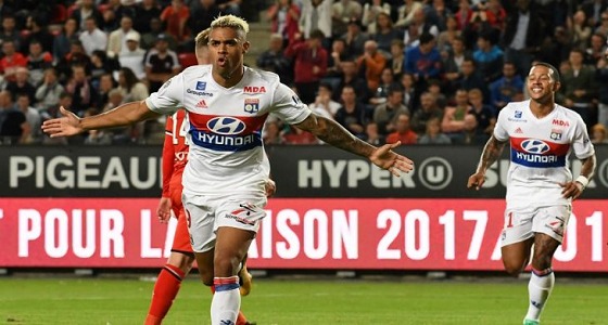 إشبيلية ينتظر موافق الملكي على انتقال ” دياز ” من أولمبيك ليون