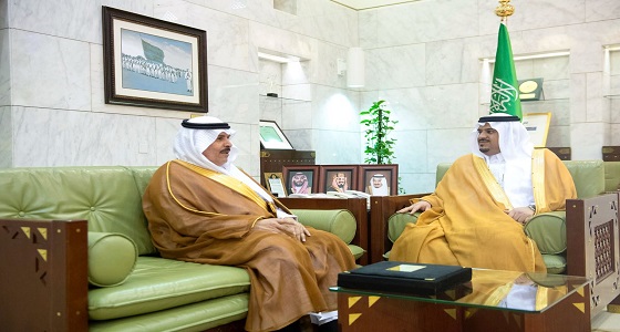 أمير منطقة الرياض بالنيابة يستقبل مدير التعليم بالمنطقة