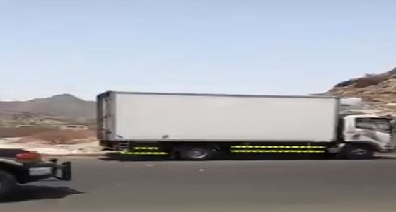 بالفيديو.. مواطن يدعي نقل جمعية خيرية للحوم فاسدة وأمير مكة يوجه بالتحقيق