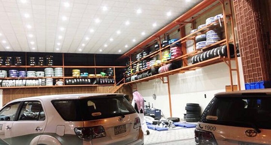 ” التجارة ” تضبط مستودع لتخزين الإطارات منتهية الصلاحية في حائل