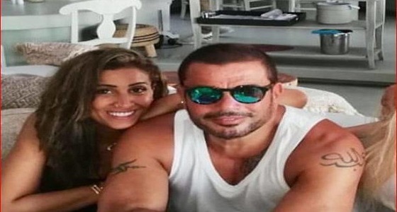 إعلامية مطالبة عمرو دياب بالإعلان عن زواجه : ” خلصونا بقا “