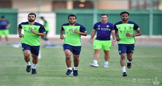 بالصور.. الأهلي يعاود تدريباته اليومية