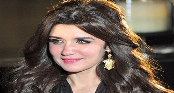 فنانة مصرية تنفصل عن زوجها بعد زواج 20 عاما و5 أطفال