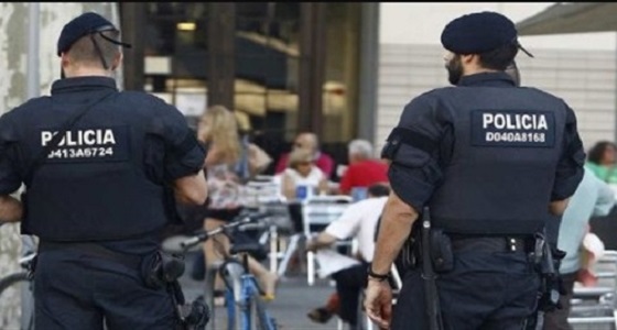 مقتل مسلح &#8221; جزائري &#8221; في برشلونة.. والشرطة تؤكد: عمل إرهابي