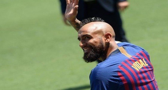 فيدال في برشلونة لمدة 3 سنوات