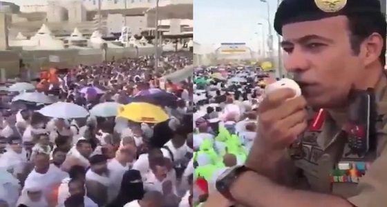 بالفيديو.. رجل أمن يخفف الزحام عن الحجاج بالتكبير والدعاء