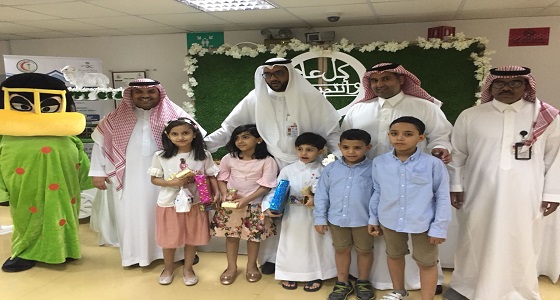 حفل معايدة لمرضى مستشفى اليمامة