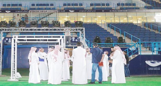 ملعب جامعة الملك سعود ينتظر تقديم لاعبي الهلال الجدد