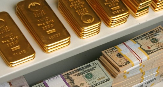الذهب يتعافى من خسائره مع تراجع الدولار
